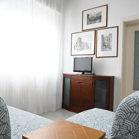 Se151 Marzocca, Comodo Bilocale Con Terrazzo *