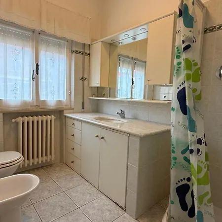 Se151 Marzocca, Comodo Bilocale Con Terrazzo * مارزوكا دي سينغاليا